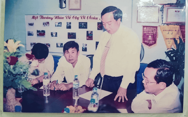 Các cán bộ Thuận Phong không ngừng nghiên cứu học hỏi