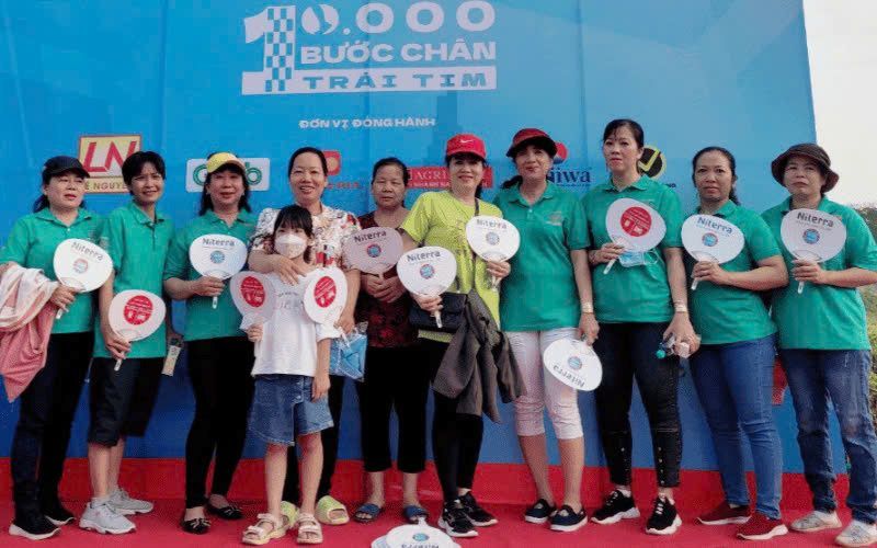 Công ty Thuận Phong thường xuyên tặng quà, thăm hỏi cán bộ, nhân viên